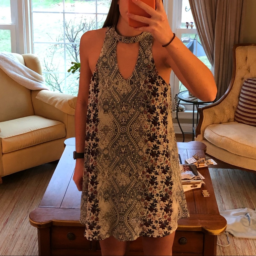 patterned geometric neckline dress
